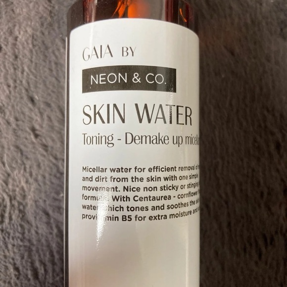 FabFitFun Bundle - Picture 7 of 7